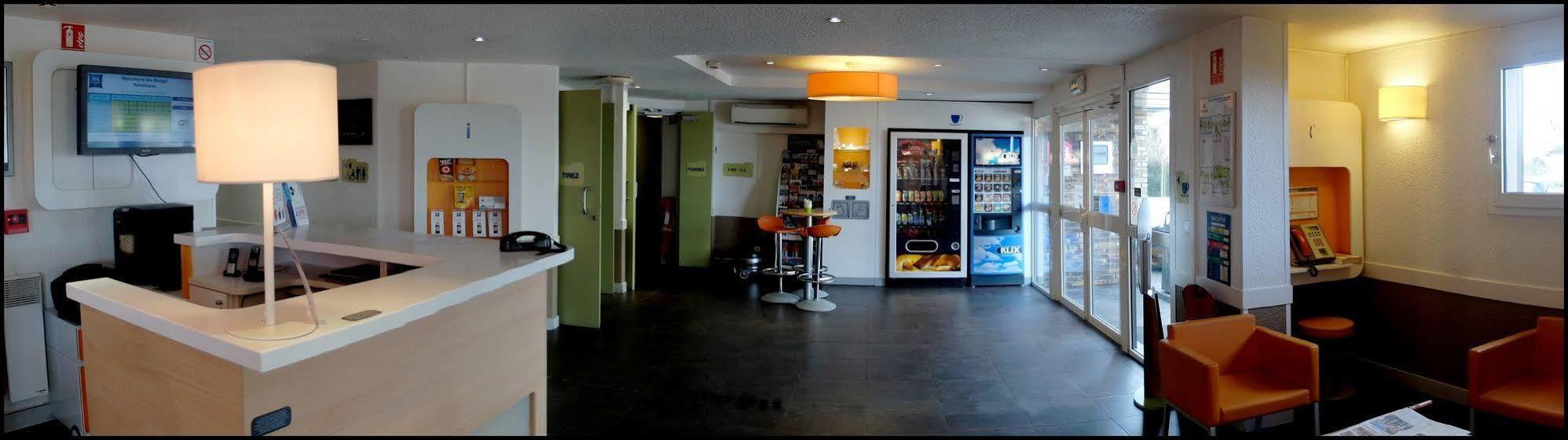 B&B Hotel Annemasse Est Exteriör bild